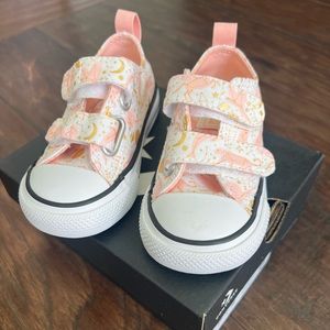 Brand new converse - size 5